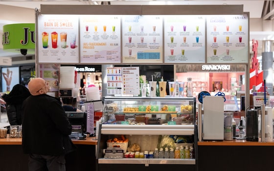 MTY Food Group to Buy Back Shares and Raise Dividend After Strategic Review